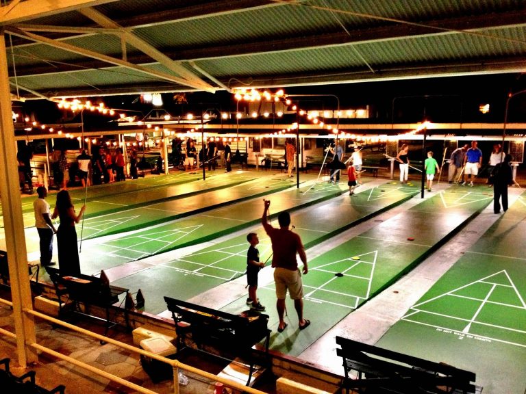 shuffleboard club Beach Drive